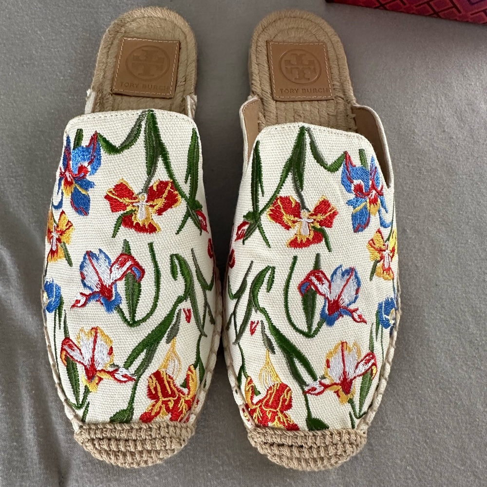 NEW Tory Burch Espadrille Mules sz 7.5 Ivory Painted Iris Slides 46913